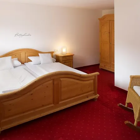 Apart Otel Baeren 3*